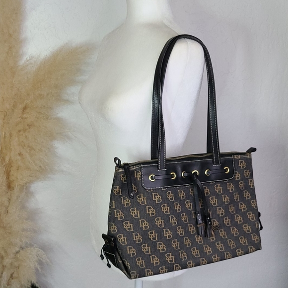 Dooney & Bourke Handbags - Vintage Dooney & Bourke monogram bag black purse